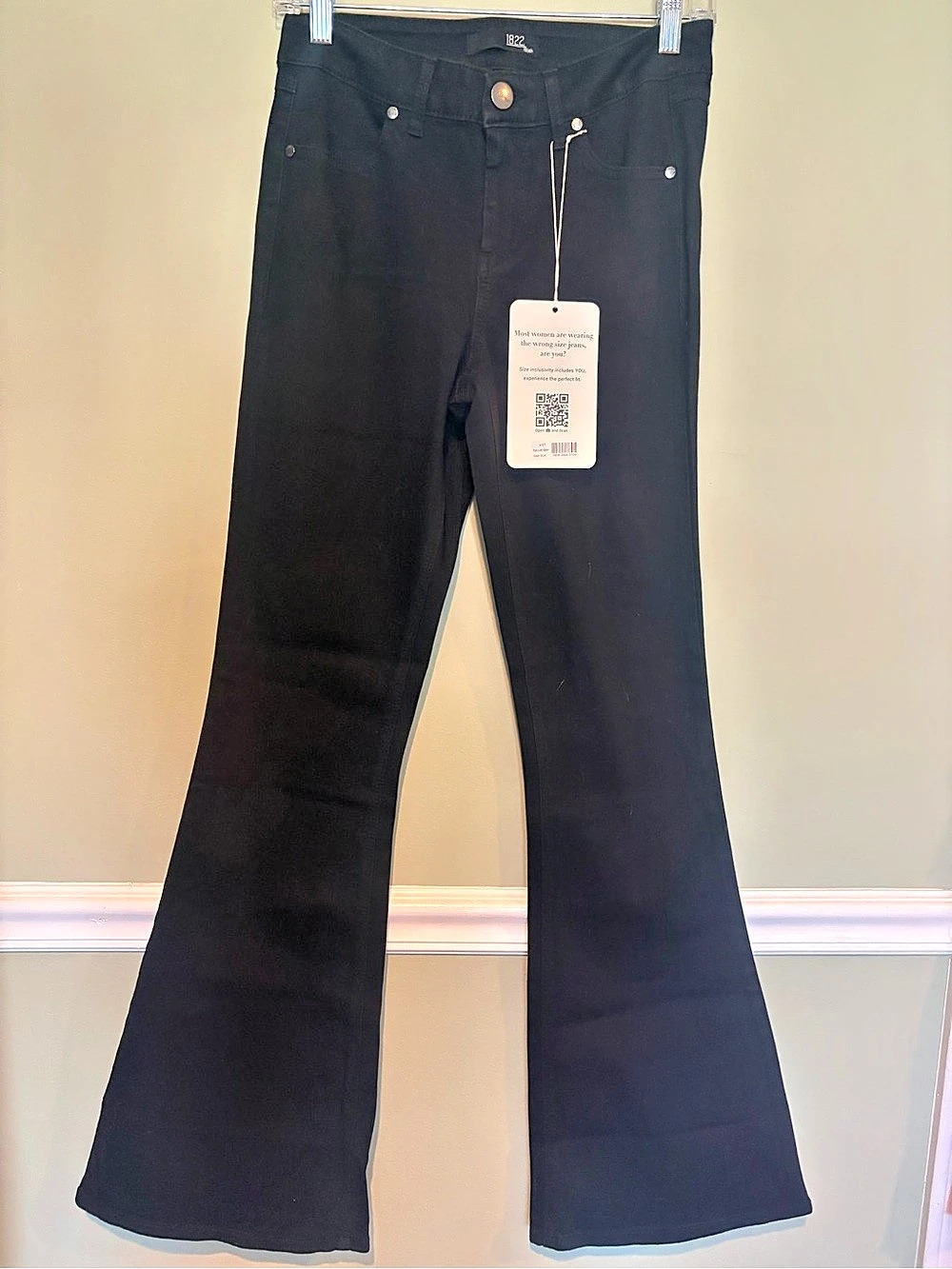 1822 Denim Vintage Black Flare Jeans Size 4/27 NWT